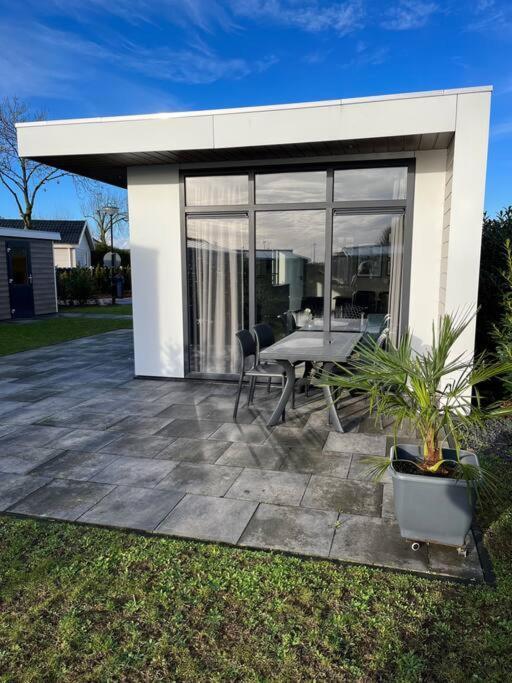 Luxus Chalet Waterfront Lathum Bagian luar foto