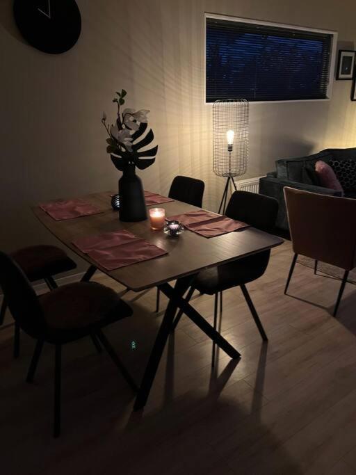 Luxus Chalet Waterfront Lathum Bagian luar foto