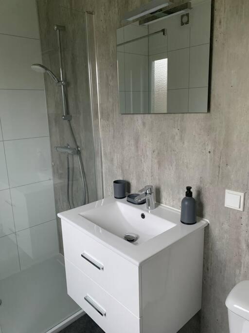 Luxus Chalet Waterfront Lathum Bagian luar foto
