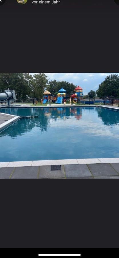 Luxus Chalet Waterfront Lathum Bagian luar foto